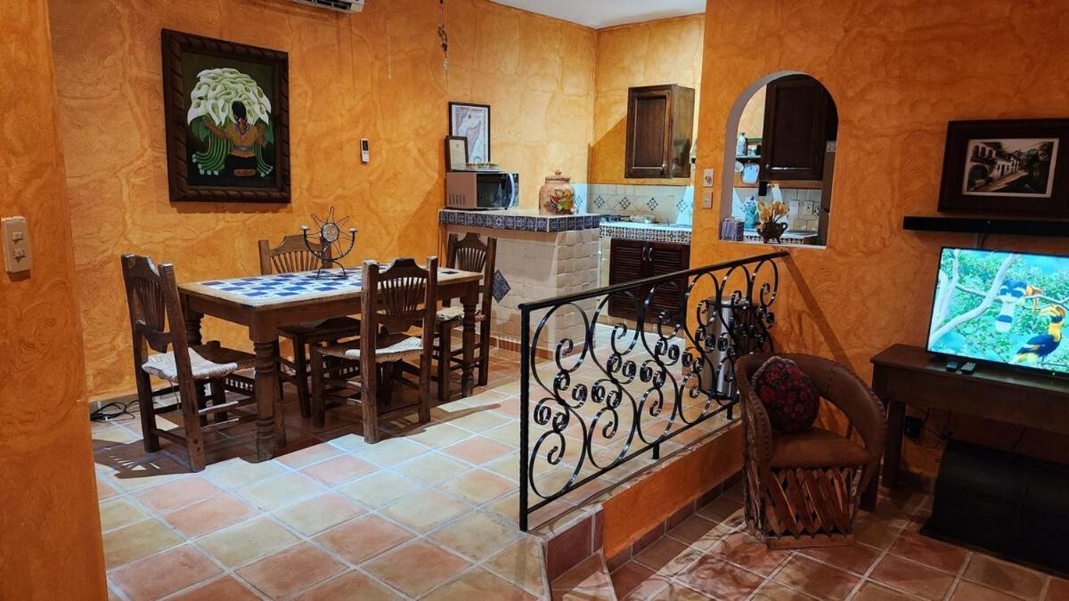 Villa Casa Colonial, Zapote
