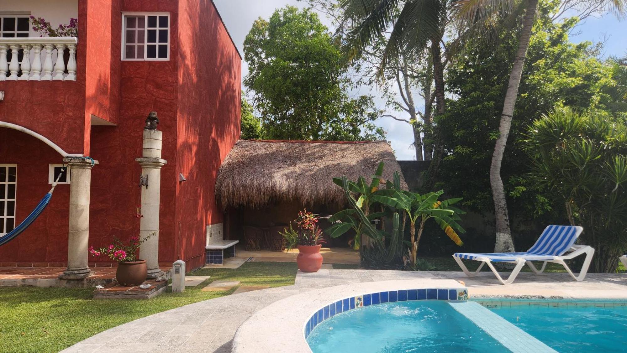 Casa Colonial, Zapote