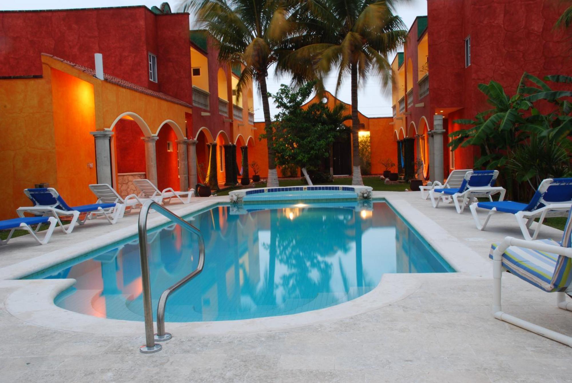 Villa Casa Colonial, Zapote